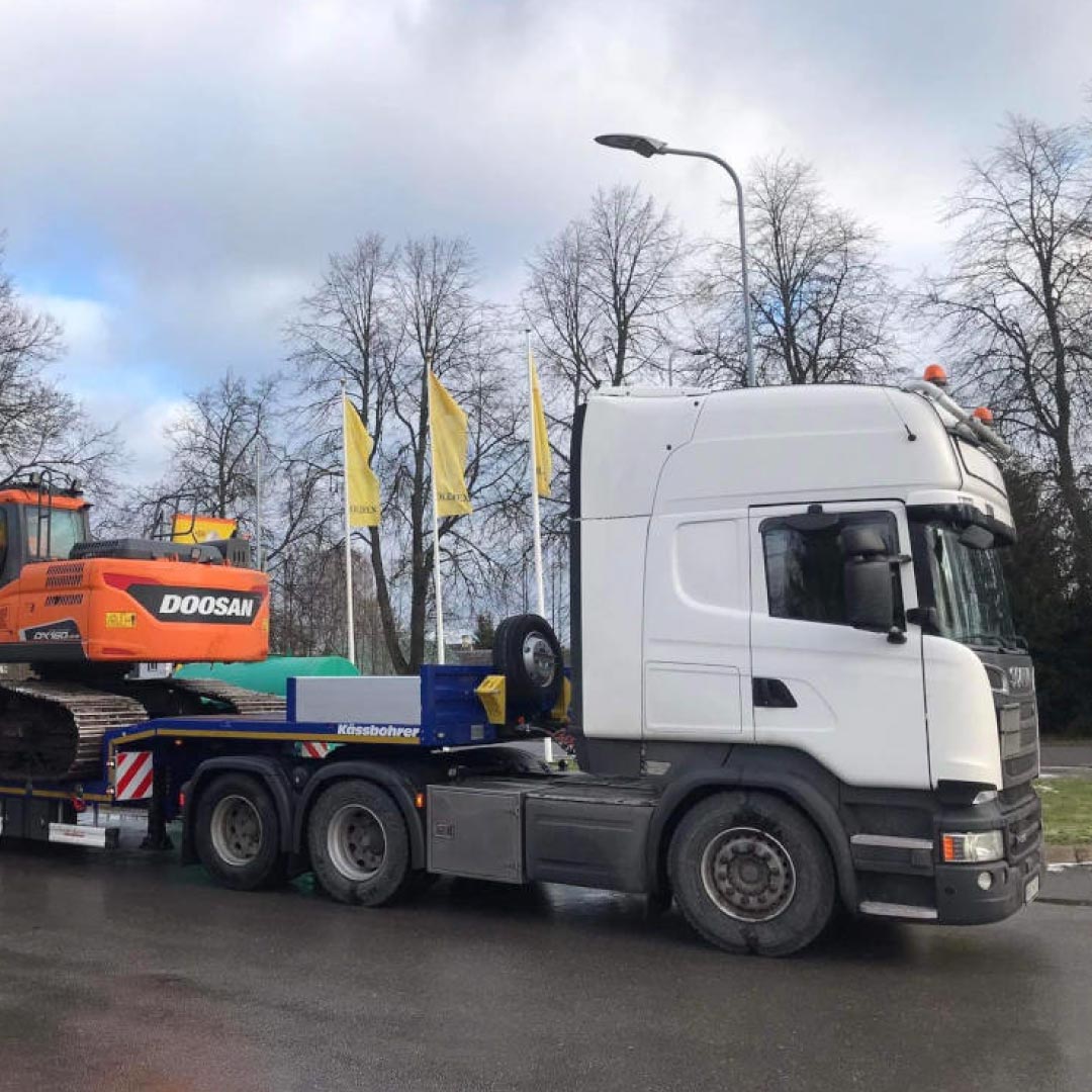 Treilerveod. Rasketehnika transport
